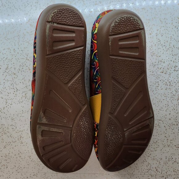 Comfy Slip On Shoes in Psychedelic Tie Dyed Colour Scheme - Picture 5 of 5